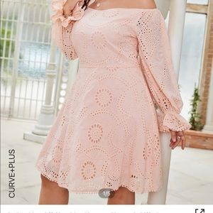 New Off shoulder dress - runs a bit small could fit a 3x